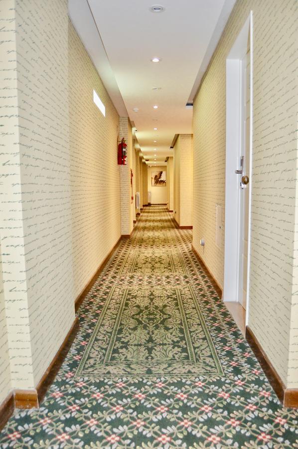 Hotel 6 De Octubre Buenos Aires Dış mekan fotoğraf