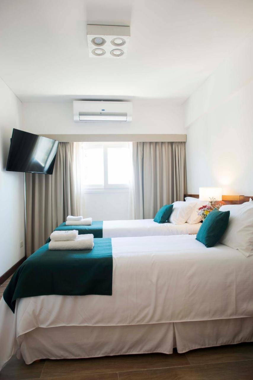 Hotel 6 De Octubre Buenos Aires Dış mekan fotoğraf