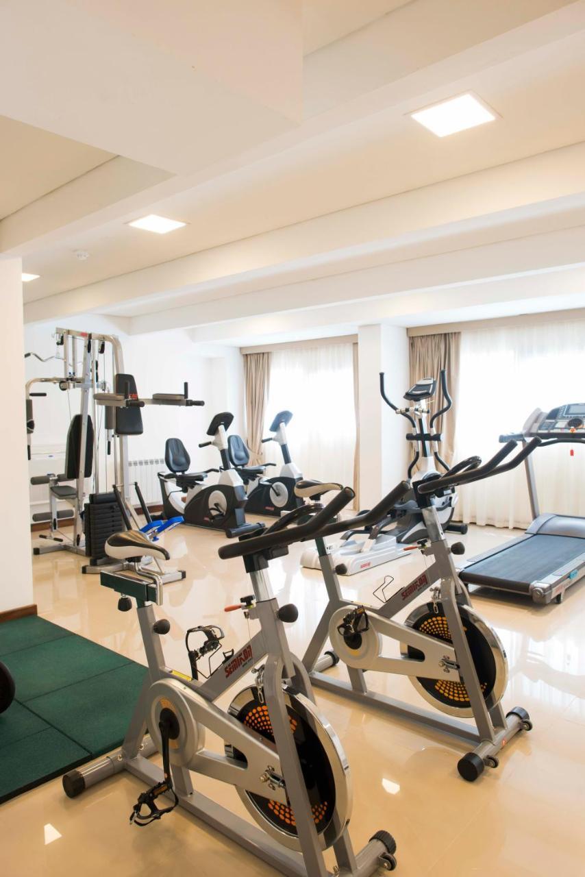 Hotel 6 De Octubre Buenos Aires Dış mekan fotoğraf